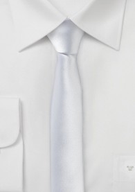 Extra schlanke Krawatte perlweiß