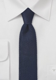 Seiden-Krawatte gewirkt dunkelblau