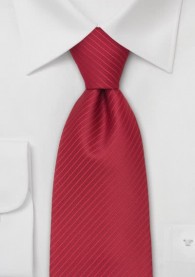 Krawatte Clip in rot mit feinen Streifen