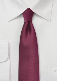 Krawatte unifarben burgunderrot schmal geformt