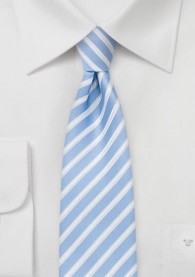 Krawatte schmal geformt  Streifen leichtblau