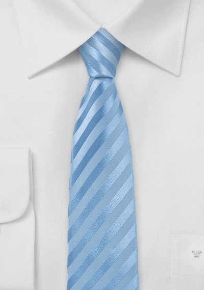 Krawatte schlank Streifendesign hellblau