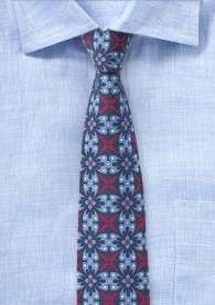 Taubenblaue Krawatte mit Talavera-Stil